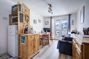 TV, DVD player - Cosy des Angles - Station de ski à pied (Les Angles)