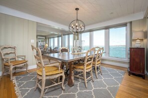 Dining - Luxury 4 Bed, 3.5 Bath Oceanfront Home, KBIA, Mother’s Beach (Kennebunk)