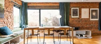 Architecture, peace & nature - with perfect metro connections. Ideal for families.