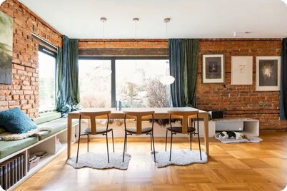 Architecture, peace & nature - with perfect metro connections. Ideal for families.