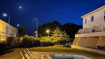 Piscina stagionale all'aperto