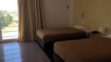 Estudio básico, vista al patio | Wifi gratis