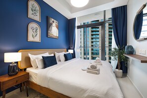 1 bedroom, iron/ironing board, WiFi, bed sheets - Luxury 1BR 5 Min to Burj Khalifa Prime Stay (dubai)