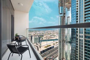 Property grounds - Luxury 1BR 5 Min to Burj Khalifa Prime Stay (dubai)