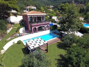 Alberca al aire libre 