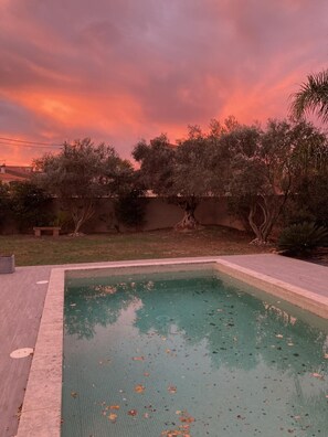 Pool - Catalan farmhouse close to beaches and mountains (Bages)