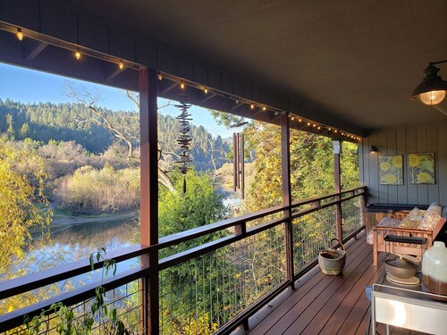 Blissful River ~ Postcard-Perfect Riverfront Views