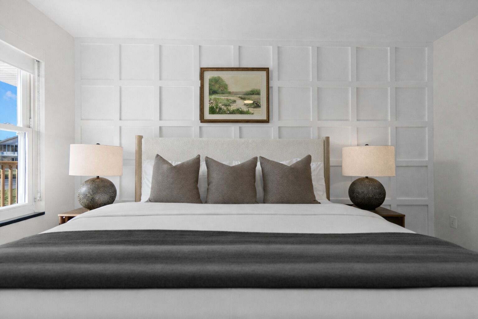 Skrivebord, strykejern/-brett og wi-fi