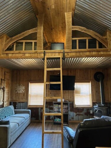 Cozy 1-bedroom cabin in lovely Rising Star with AC