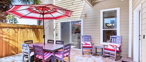 تناول الطعام بالخارج