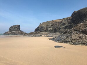 Beach - Foxes Cove Shepherds Hut, Porthcothan Retreats by the beach nr Padstow, Cornwall (Padstow)