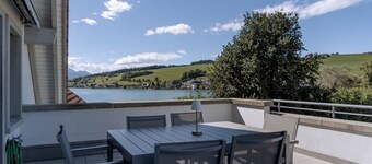 SolunaStay Luzern | Lakefront | Family-Friendly | Penthouse | Sunset | Parking