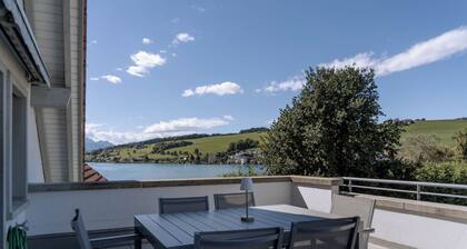 SolunaStay Lakefront Penthouse | Lucerne | Swiss Alps | Pilatus | Sunsets