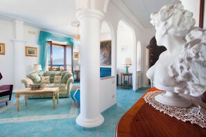 Interior - Central Sorrento Sea View Apartment with Balcony, Walk to Piazza Tasso (Sorrento)