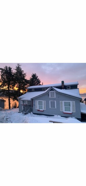 Exterior - Beautiful Ocean Front House in Wrangell Alaska. (Wrangell)
