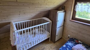 2 habitaciones, muebles diferentes y ropa de cama 
