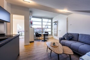 Smart-TV, Bücher, Videothek