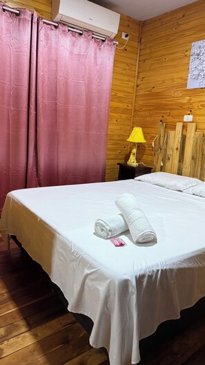 2 habitaciones, wifi gratis, ropa de cama y acceso para silla de ruedas 