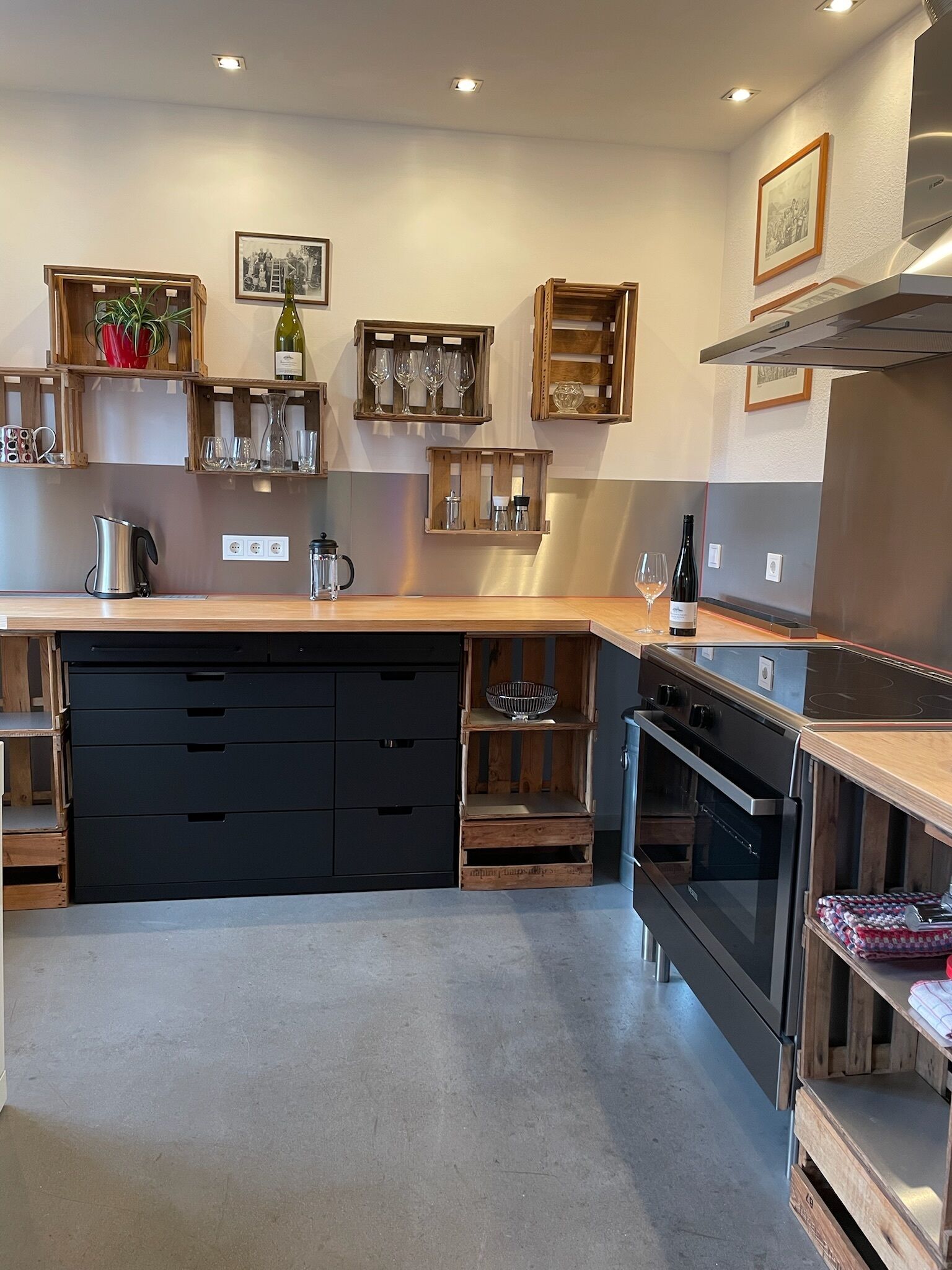 Kühlschrank, Ofen, Herdplatte, Geschirrspüler