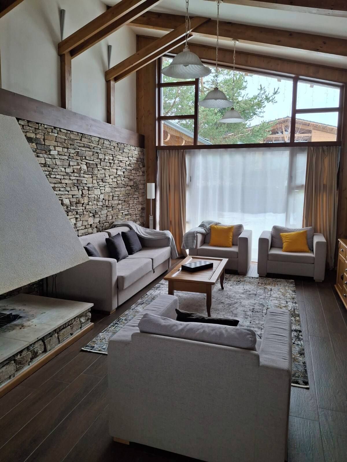 Superior Villa, Patio, Mountain View | Living area