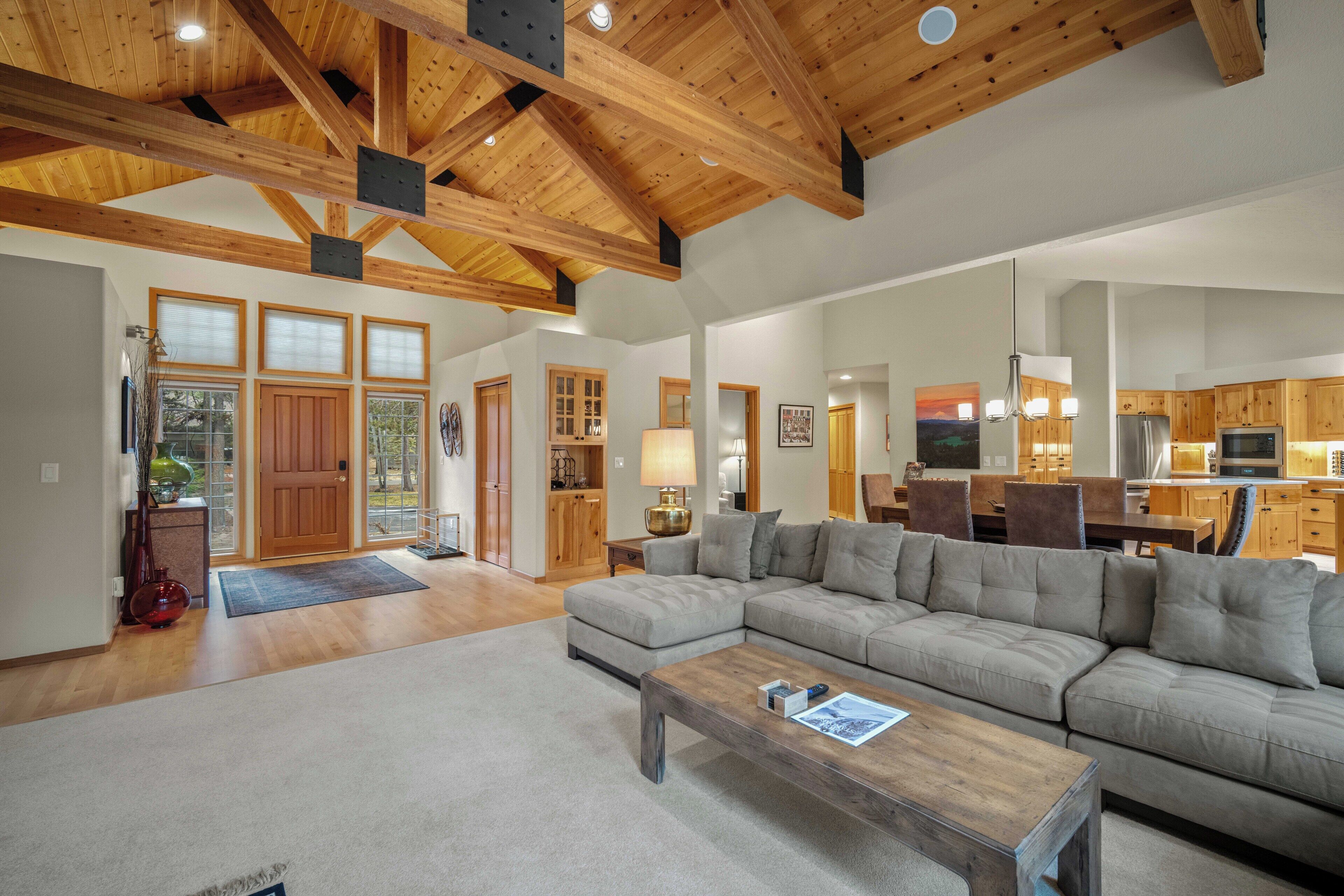 TV, fireplace, ping pong