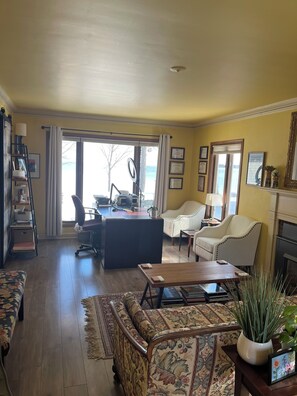 Interior - Lakefront Airventure Headquarters with Dock 1.4 mi to SeaPlane Base (Oshkosh)