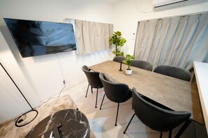 Dining - Beautiful Fully Renovated Room (中野区)