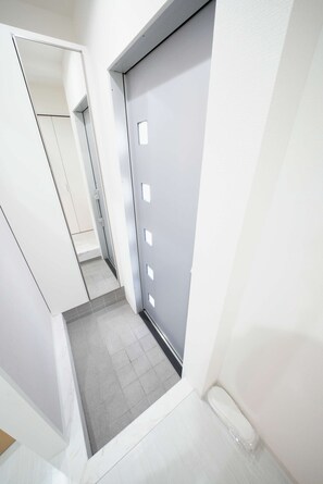 Interior - Beautiful Fully Renovated Room (中野区)