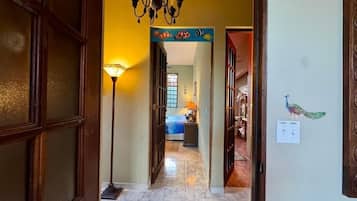 Quarto casal conforto, vista para a montanha | Parte interna