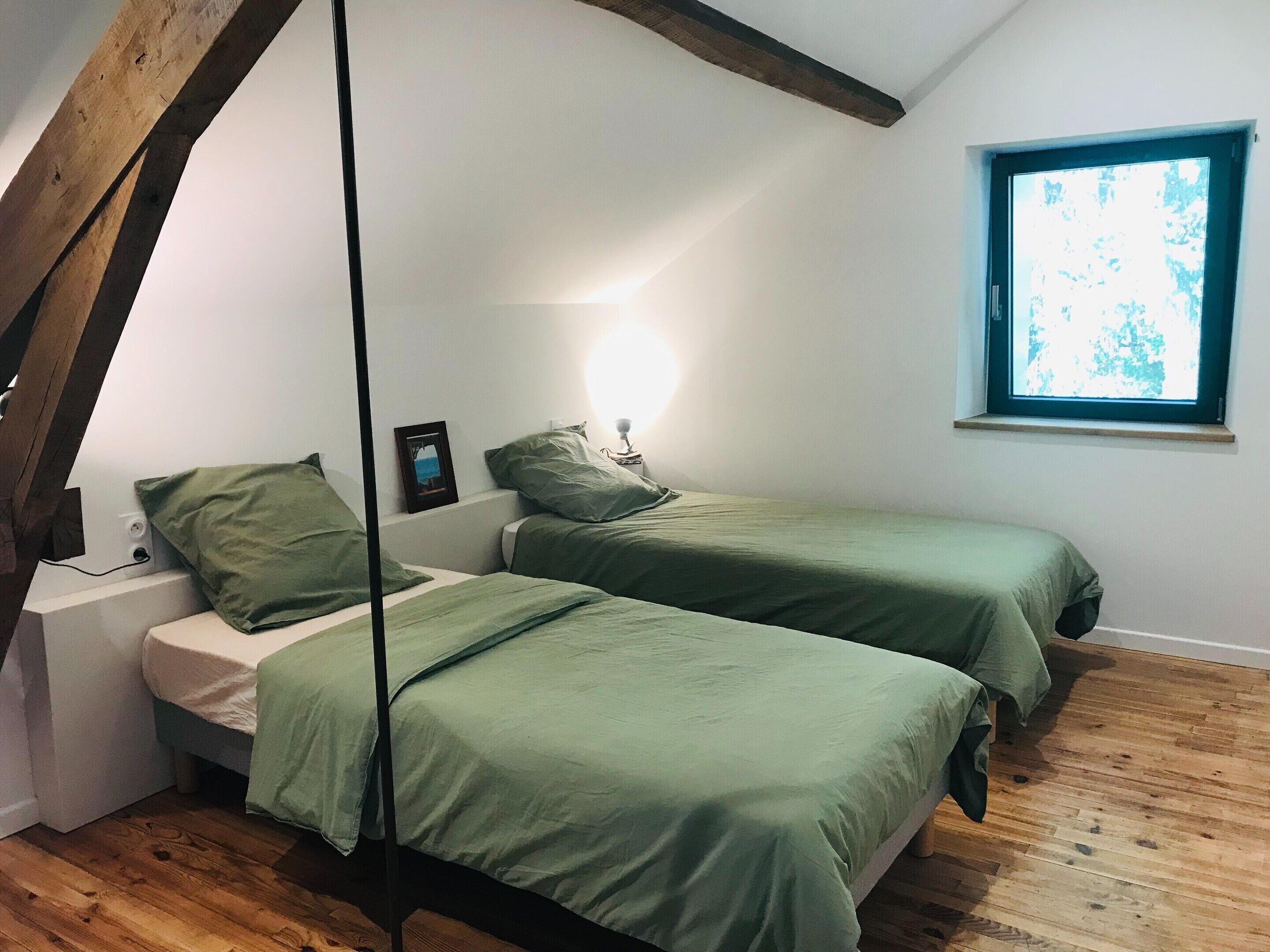 Nhà | 4 phòng ngủ, trang bị nội thất với thiết kế riêng biệt 