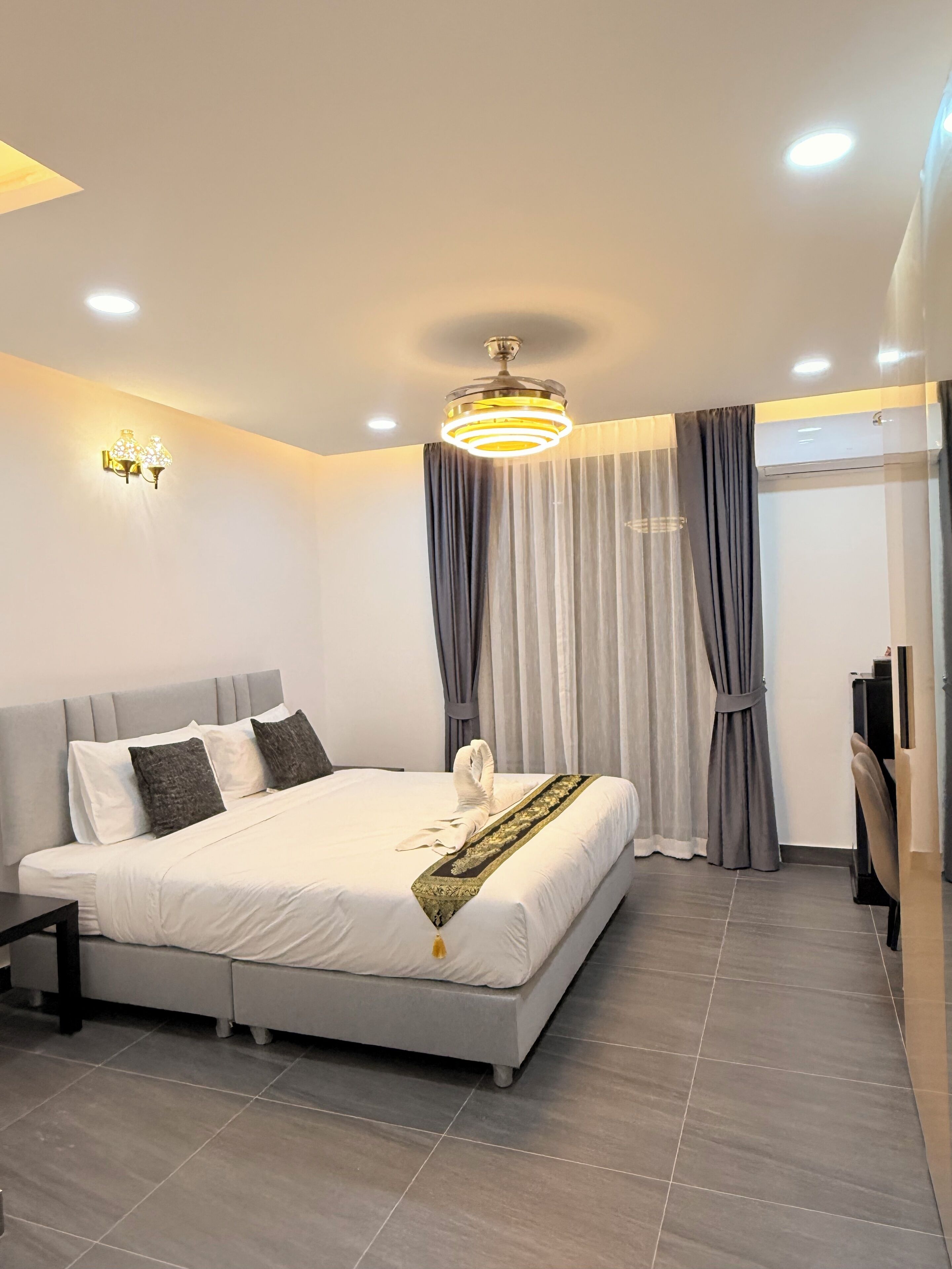 Deluxe Double Room | Premium bedding, desk, laptop workspace, free WiFi