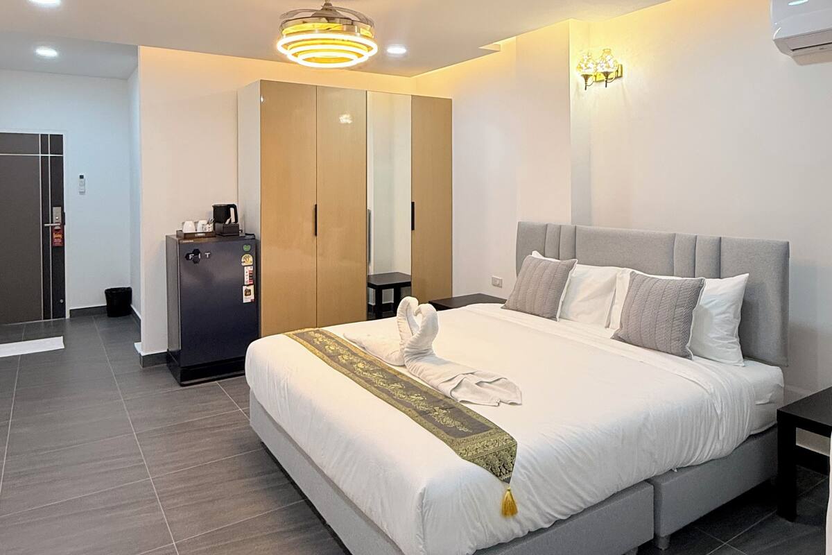 Luxe beddengoed, een bureau, een laptopwerkplek, gratis wifi