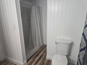 House | Bathroom | Towels - Keepsake Inn - Where Memories are Made (Colebrook)