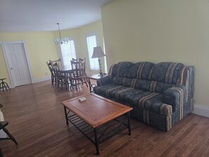 House | Living area - Keepsake Inn - Where Memories are Made (Colebrook)
