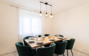 Dining - Dinov San house (Blato na Cetini)