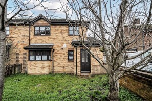 Exterior - Oxford 2 Bed Apartment inc. Parking & Balcony - Pass the Keys (Oxford)