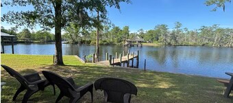 Waterfront River House on Brices Creek, New Bern