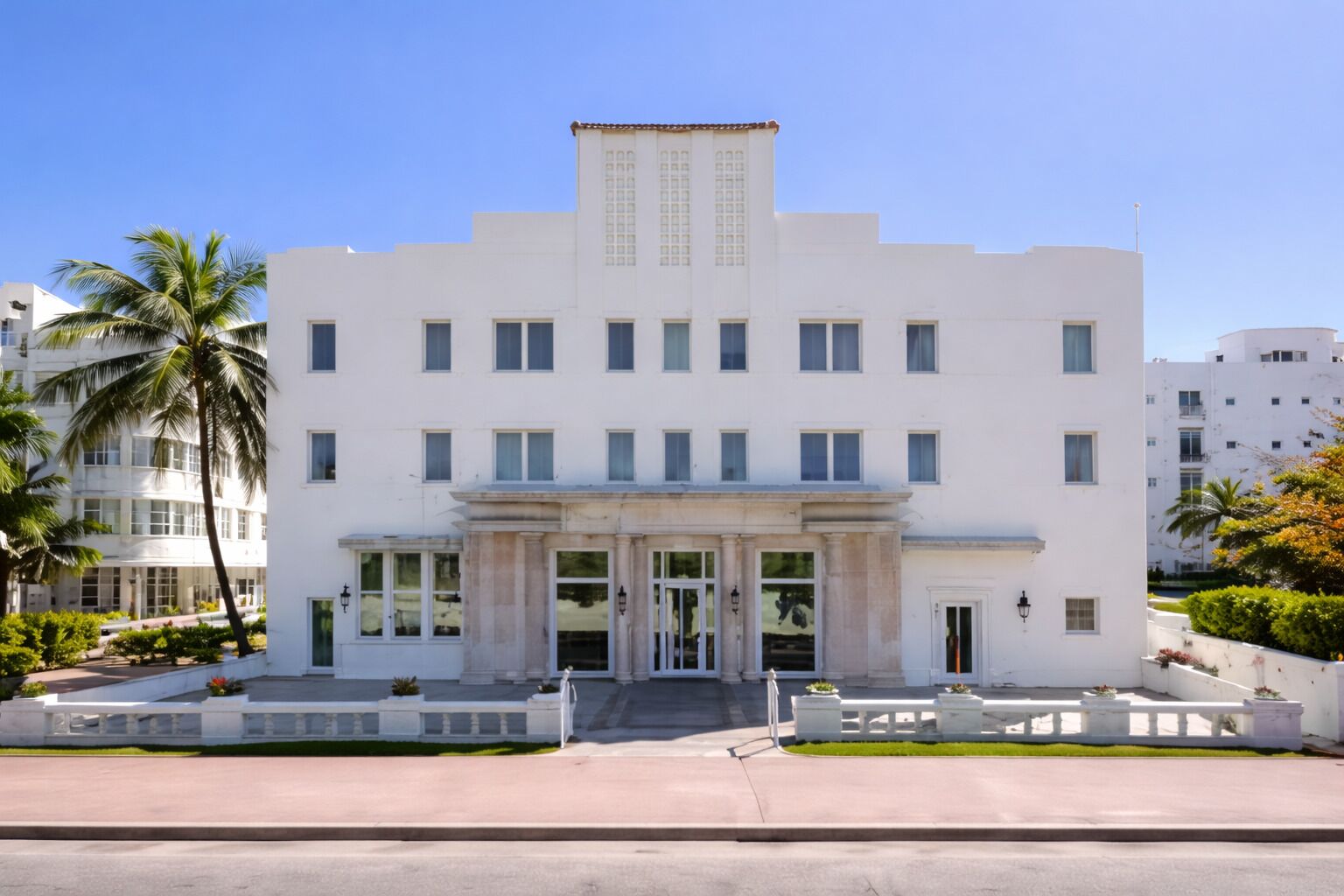 المنشأة من الخارج