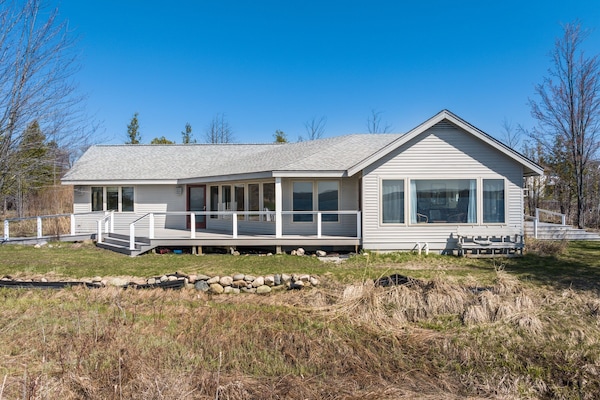 Leelanau Lakeshore Lodge- secluded and just steps away from Lake Leelanau.