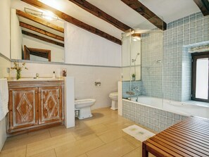 Inside other - Restauriertes Landhaus in Búger by Interhome (Búger)