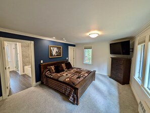 4 室のベッドルーム、デスク、WiFi (無料)、ベッドシーツ