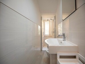Bathroom - "Villa MaestraleSuite" by Interhome (Portoferraio)