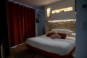 WiFi, bed sheets