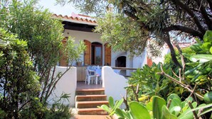 Outdoor dining - Sa Fiorida Valentina by Interhome (Valledoria)