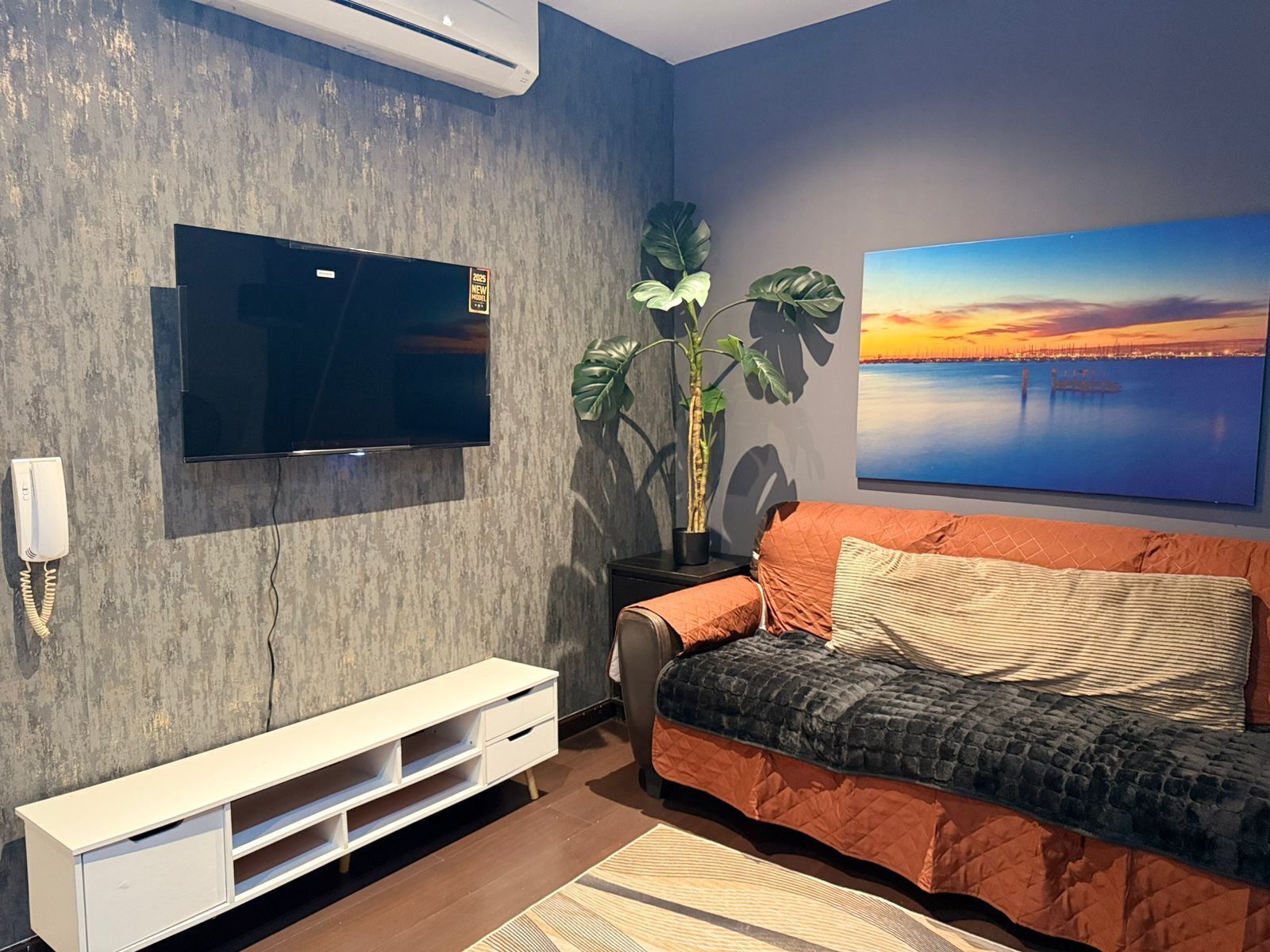 City Apartment, Balcony, City View | Living area