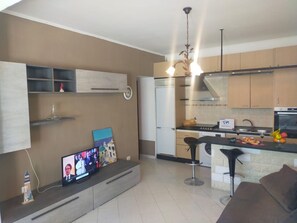 TV - La Terrazza del Sole by Holiday World by Interhome (Ardea)