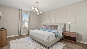 5 bedrooms, desk, iron/ironing board, WiFi - Modern Family Home with Pool, Cinema & Games Room (Kissimmee)