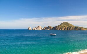 Beach - Spring Break Deal Pueblo Bonito Rose
Junior Suites right on Medano Beach (Cabo San Lucas)