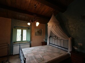 Internet - Casa Sacciofa in Monte Rinaldo by Interhome (Montelparo)