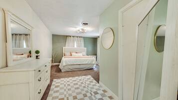 5 bedrooms, iron/ironing board, travel crib, free WiFi